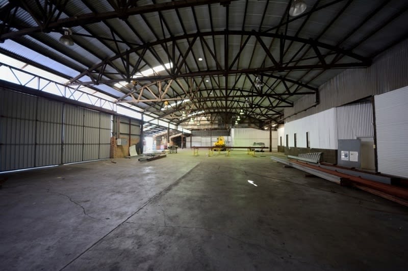 Click to view all images Unit 24B/283 Treasure Road Welshpool WA 6106 - Image 3