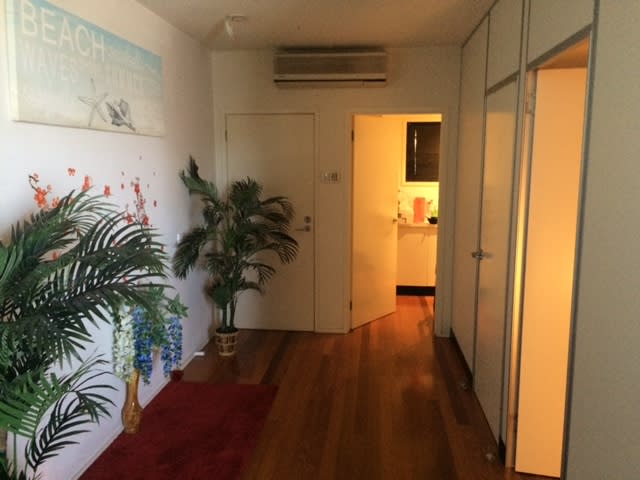 Click to view all images 396 St Kilda Road St Kilda VIC 3182 - Image 3