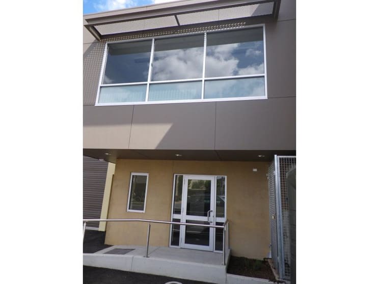 Click to view all images Unit 2/61 Bacon Street Hindmarsh SA 5007 - Image 3