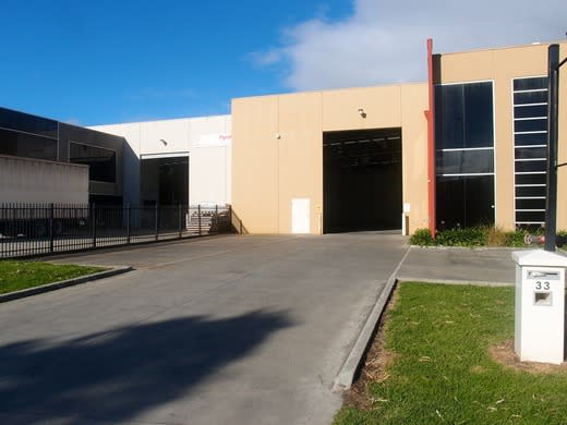 Click to view all images 33 South Link Dandenong VIC 3175 - Image 2