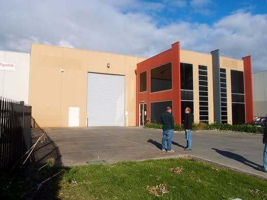 Click to view all images 33 South Link Dandenong VIC 3175 - Image 3