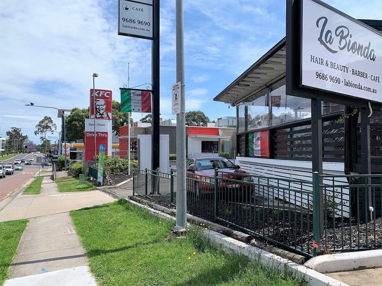 Click to view all images 353 Windsor Road Baulkham Hills NSW 2153 - Image 2