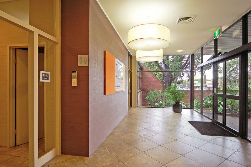 Click to view all images 2/61 North Street Nowra NSW 2541 - Image 2