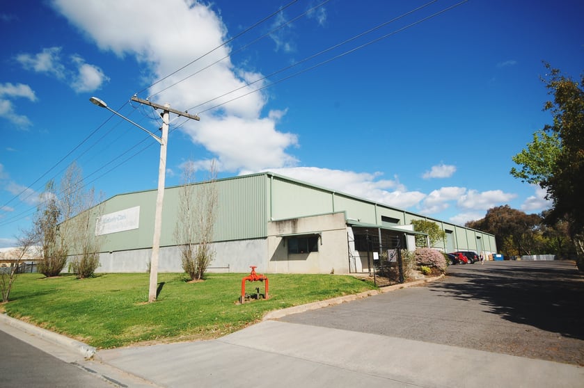 Click to view all images 561 Atkins Street Albury NSW 2640 - Image 2