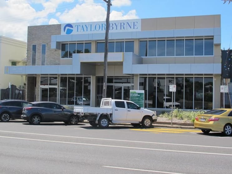 Click to view all images 104 Mulgrave Road Parramatta Park QLD 4870 - Image 1