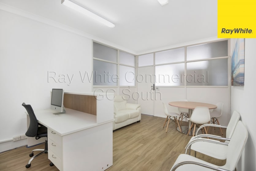 Click to view all images 7/20 Scarborough Street Southport QLD 4215 - Image 2