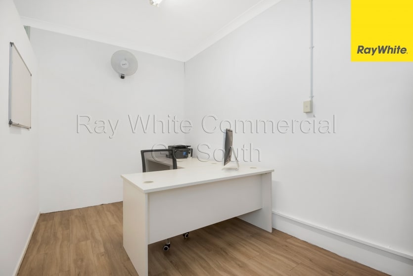 Click to view all images 7/20 Scarborough Street Southport QLD 4215 - Image 3