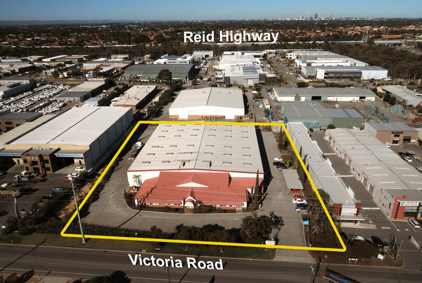 Click to view all images 296 Victoria Road Malaga WA 6090 - Image 1