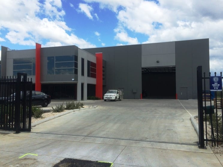 Click to view all images 5 Network Drive Carrum Downs VIC 3201 - Image 1