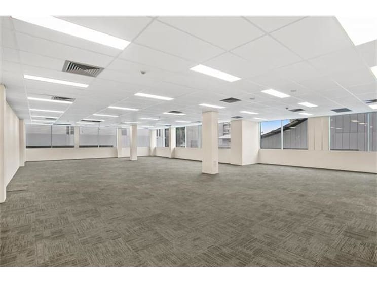 Click to view all images (Suite 1-0/43 The Boulevarde Toronto NSW 2283 - Image 3