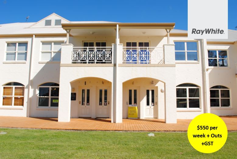 Click to view all images Unit 11, 120 Russell Street (25 Isabel Street) Toowoomba City QLD 4350 - Image 1