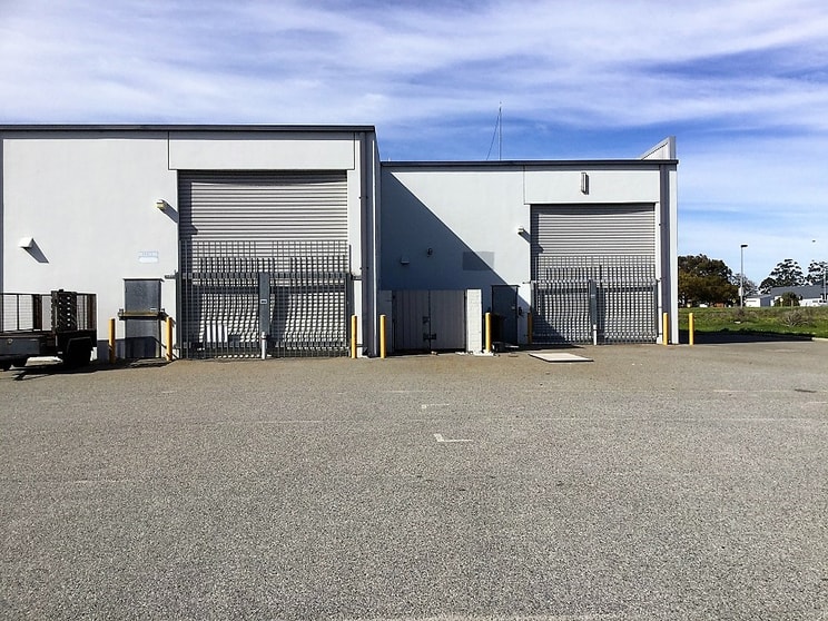 Click to view all images Unit 4/12 Kewdale Road Welshpool WA 6106 - Image 3