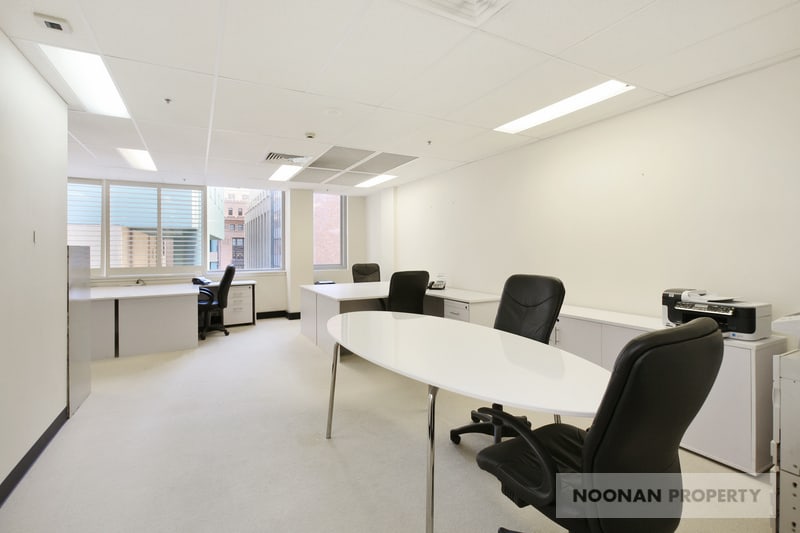 Click to view all images 71/88 Pitt Street Sydney NSW 2000 - Image 3