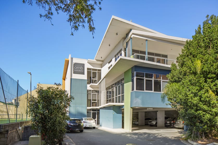 Click to view all images 9 Seabank Lane Southport QLD 4215 - Image 1