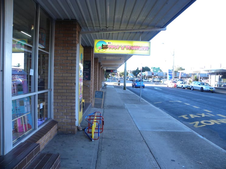 Click to view all images 30a Orient Street Batemans Bay NSW 2536 - Image 2