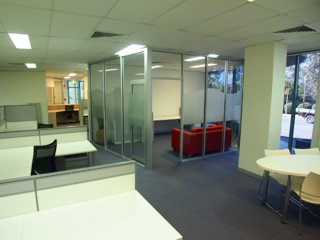 Click to view all images Level 1 Unit 3/74 Victoria Parade Rockhampton City QLD 4700 - Image 2