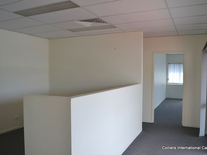 Click to view all images Suite 3, 242 Sheridan Street Cairns North QLD 4870 - Image 2