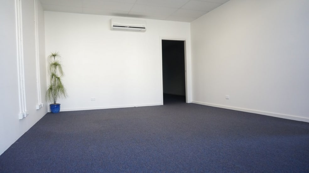 Click to view all images Unit 5/5-7 Channel Road Mayfield West NSW 2304 - Image 3