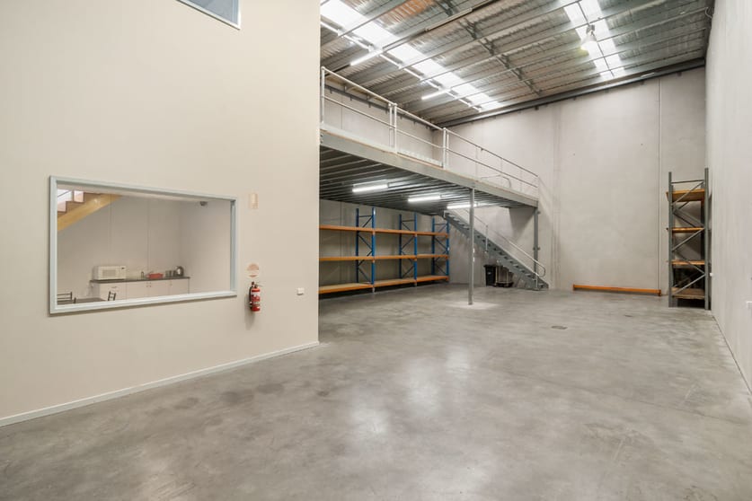 Click to view all images 5/577 Dorset Road Bayswater North VIC 3153 - Image 3