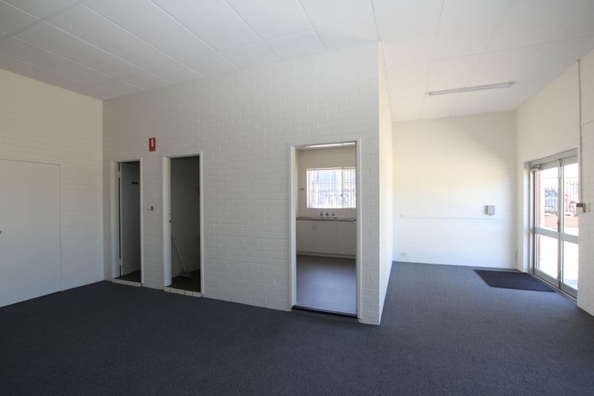 Click to view all images 272 Welshpool Road Welshpool WA 6106 - Image 2