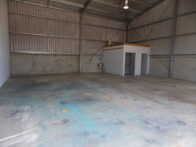 Click to view all images 1/30 Metro Court Gateshead NSW 2290 - Image 2