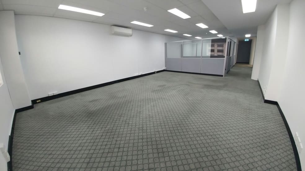 Click to view all images Suite 2/182 Victoria Parade East Melbourne VIC 3002 - Image 3