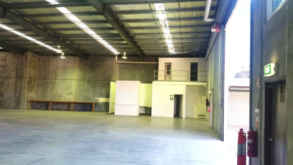 Click to view all images 40-42 Crown Street Richmond VIC 3121 - Image 3