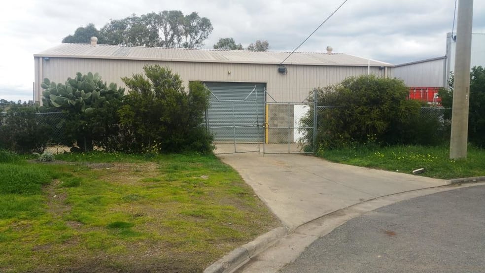Click to view all images 12 Sarah Street Campbellfield VIC 3061 - Image 2