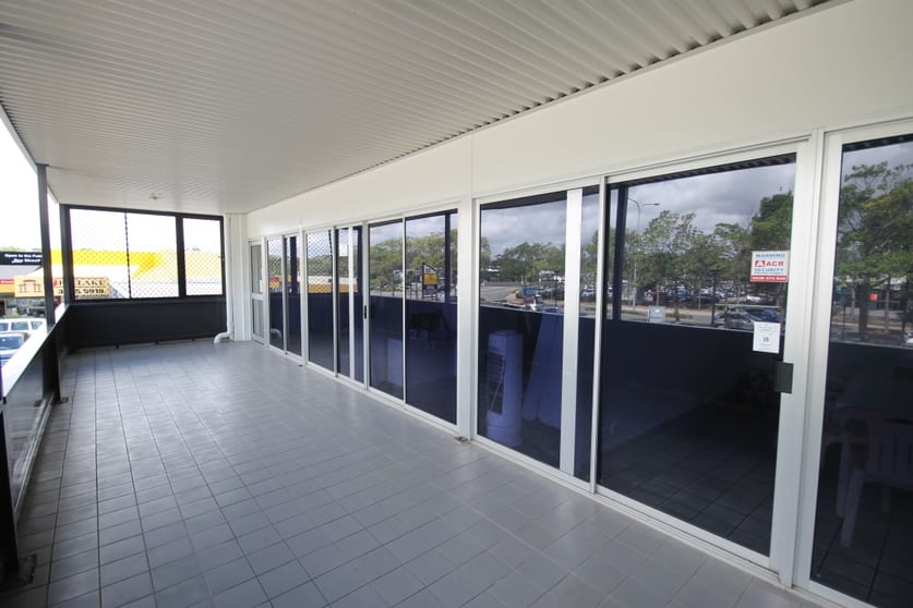 Click to view all images 3b/26 Redland Bay Road Capalaba QLD 4157 - Image 1