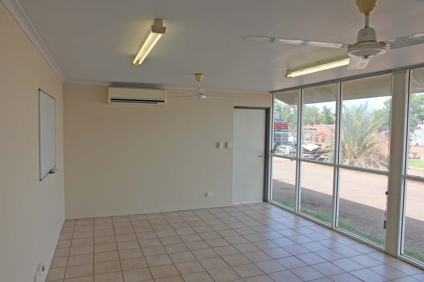 Click to view all images 3/33 Bishop Street Woolner NT 0820 - Image 3