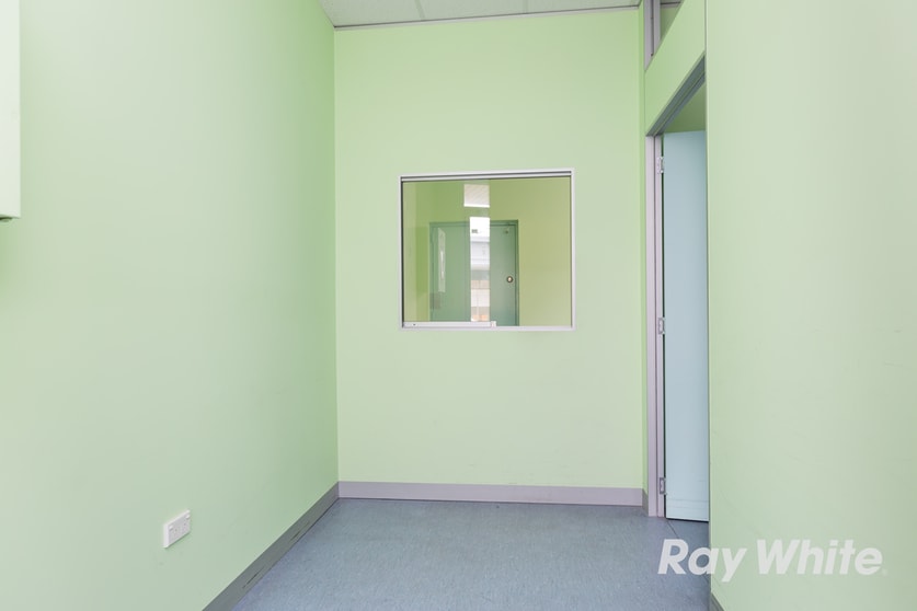 Click to view all images 450 Neerim Road Murrumbeena VIC 3163 - Image 3