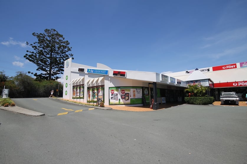 Click to view all images 2/190 Birkdale Road Birkdale QLD 4159 - Image 1