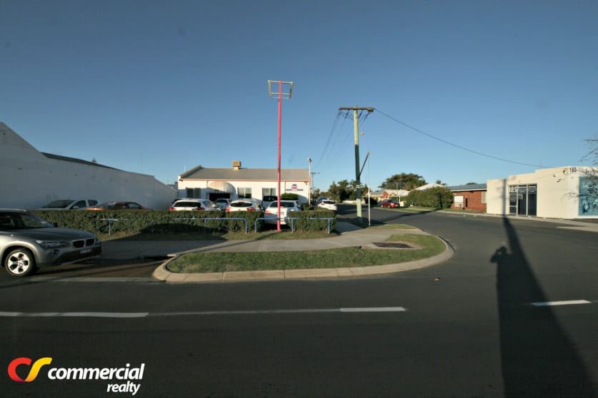 Click to view all images 183 Spencer Street South Bunbury WA 6230 - Image 3