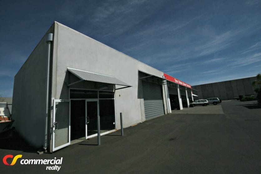 Click to view all images Unit 2/3 Ditchingham Place Australind WA 6233 - Image 3