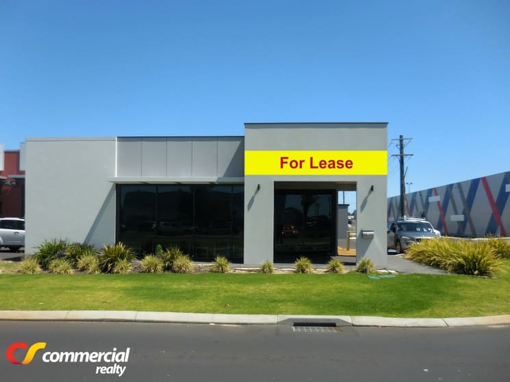 Click to view all images Unit 1/7 Stuart Street Bunbury WA 6230 - Image 2