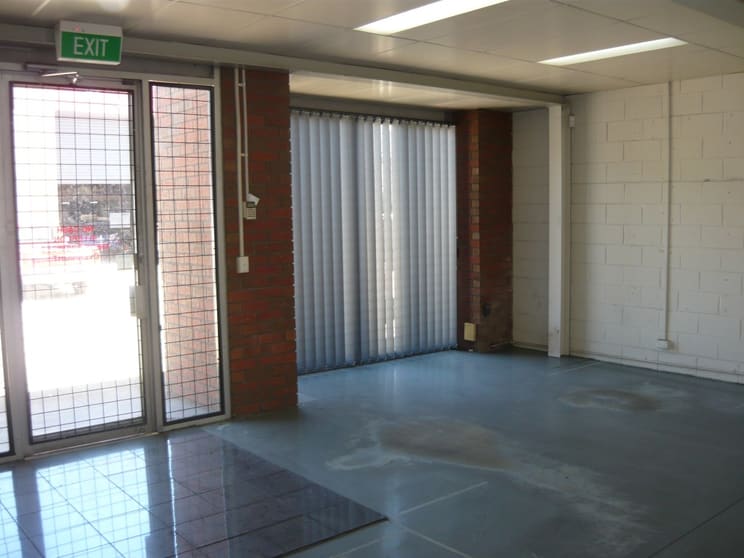 Click to view all images Factory A2/291 Frankston Dandenong Road Dandenong VIC 3175 - Image 2