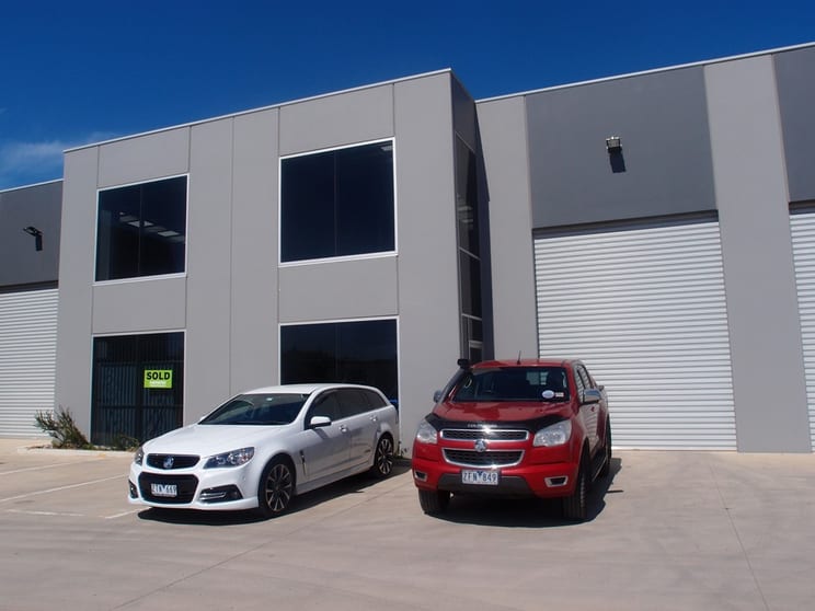 Click to view all images 4/21 Mills Road Dandenong VIC 3175 - Image 1