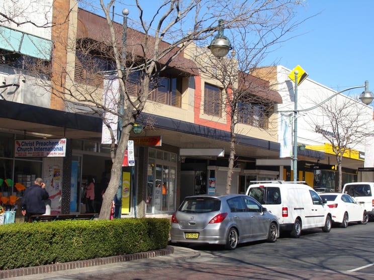 Click to view all images 2/262 Macquarie Street Liverpool NSW 2170 - Image 1