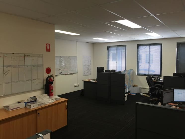 Click to view all images 7/1 President Street Welshpool WA 6106 - Image 2