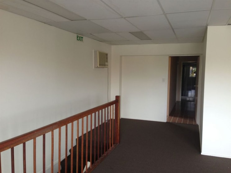 Click to view all images 1a/14 Duntroon Street Brendale QLD 4500 - Image 3