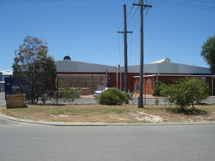 Click to view all images 12 Reggio Road Kewdale WA 6105 - Image 3