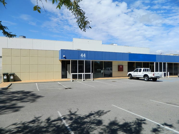 Click to view all images 44 Mirrabooka Avenue Mirrabooka WA 6061 - Image 1