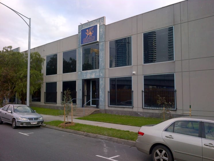 Click to view all images 45 Brady Street South Melbourne VIC 3205 - Image 3