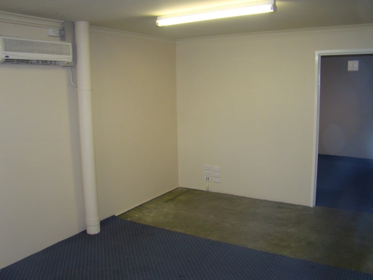 Click to view all images 11 Trade Place Lilydale VIC 3140 - Image 3