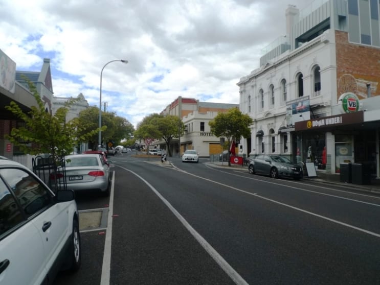Click to view all images 274-276 Bay Street Brighton VIC 3186 - Image 3