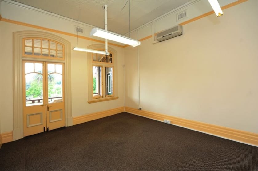 Click to view all images Suite 10/124 Margaret Street Toowoomba City QLD 4350 - Image 2