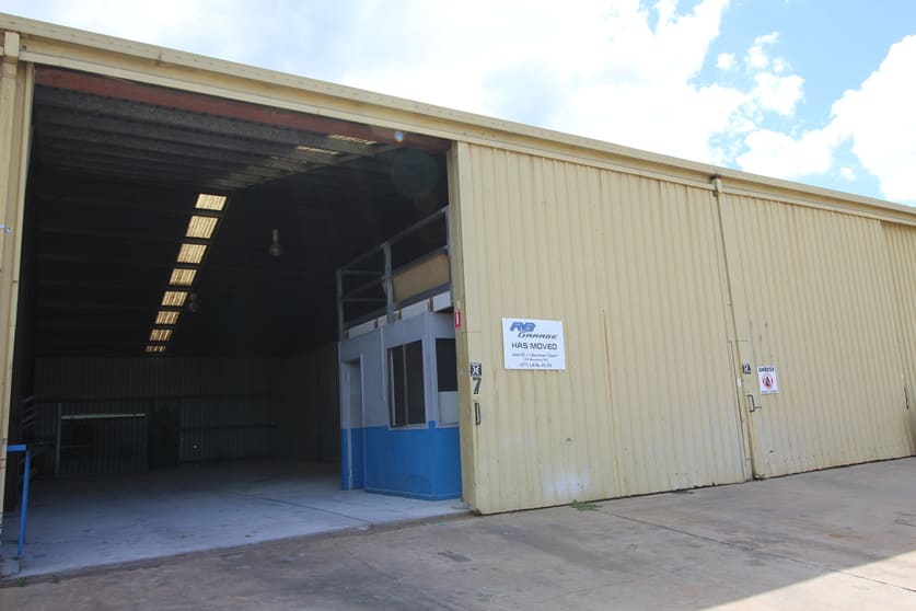 Click to view all images 7/228-232 North Street North Toowoomba QLD 4350 - Image 3