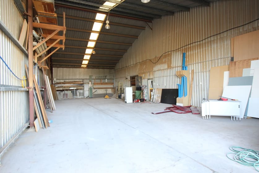 Click to view all images 6/228-232 North Street North Toowoomba QLD 4350 - Image 1