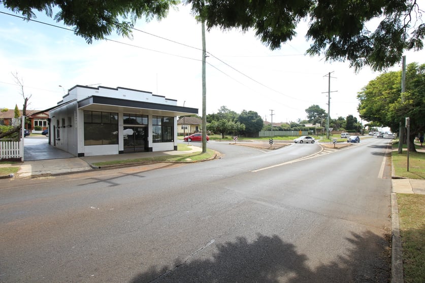 Click to view all images 227B West Street Toowoomba QLD 4350 - Image 2