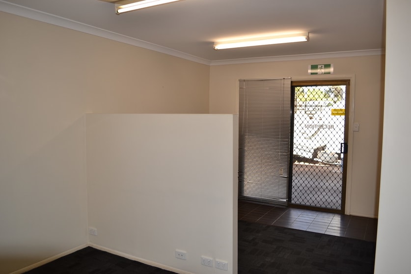 Click to view all images 196 Stephen Street Harristown QLD 4350 - Image 3